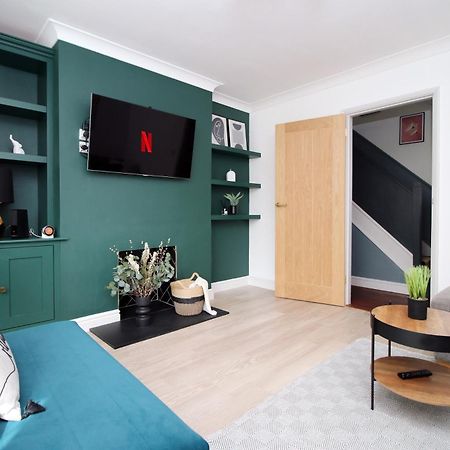 Stylish Home In Bath With Driveway Parking, 10Min From City Zewnętrze zdjęcie