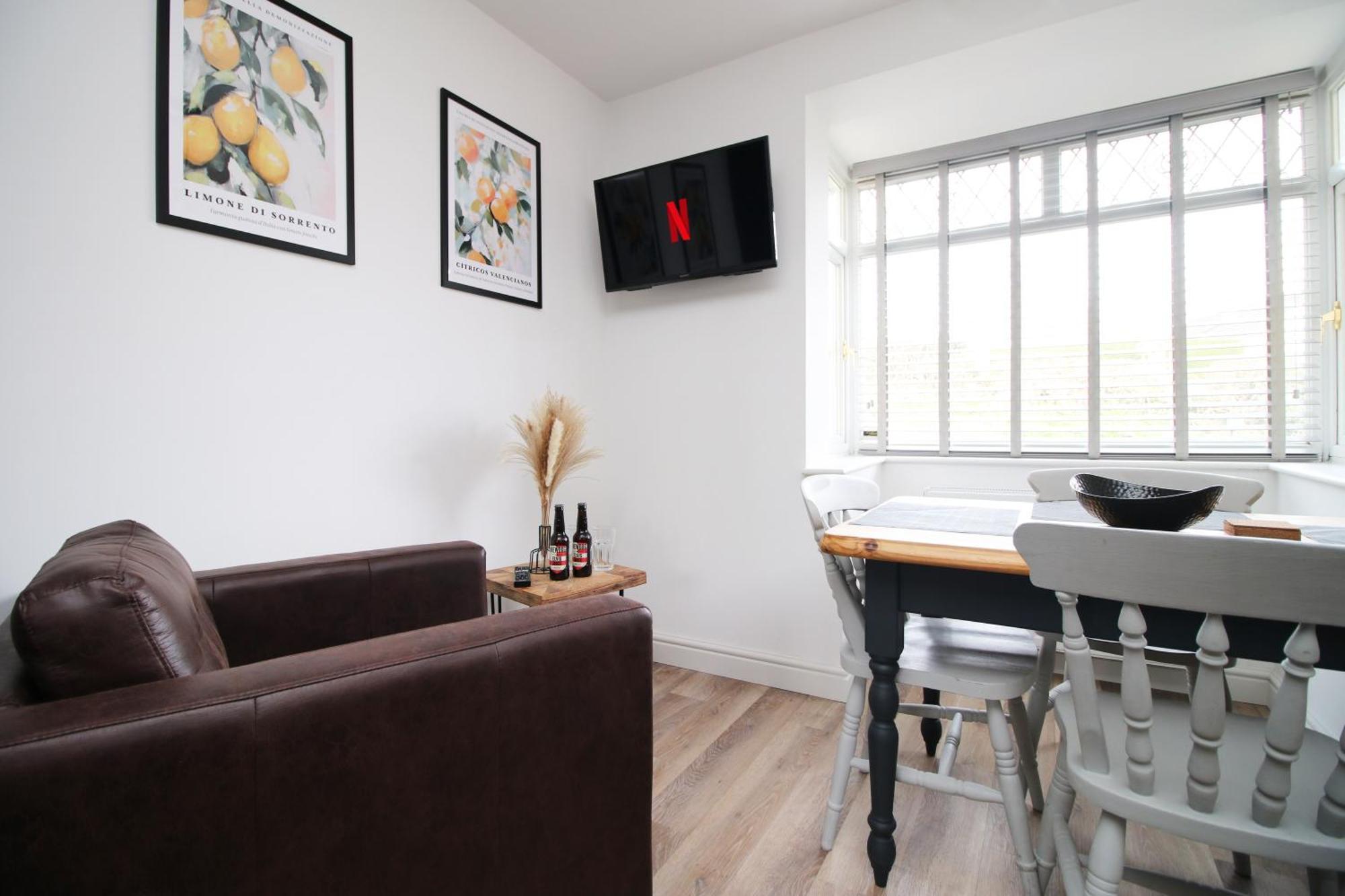Stylish Home In Bath With Driveway Parking, 10Min From City Zewnętrze zdjęcie